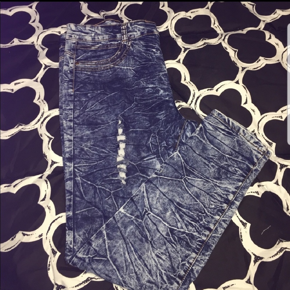 VIP stone washed distressed skinny jeans